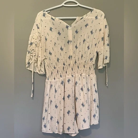 Backyard Roses - Floral Romper - Picture 2 of 3